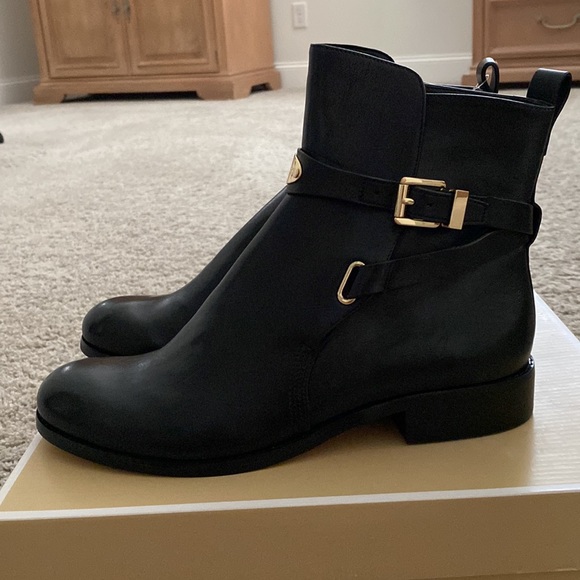 Michael Kors Arley Ankle Boots - Picture 2 of 4